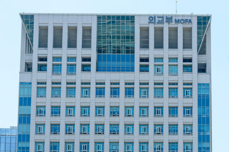 特朗普索要100亿美元驻韩军费