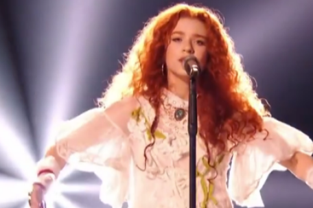 艾莉西亚像顶配版者来女