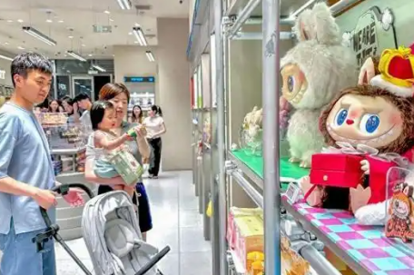 80元一天 LABUBU租赁成新生意