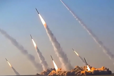 伊朗向美军基地发动导弹袭击