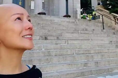 50岁患癌港姐被曝贱卖家电补贴药费