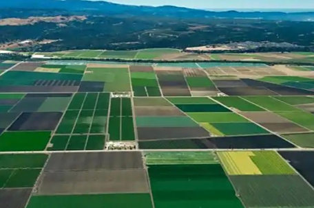 美政府扬言全面封杀中国购买农地