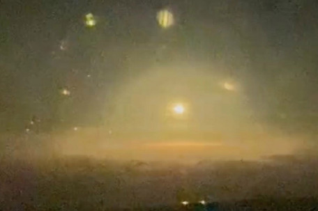 中国乘客飞机上拍下伊朗导弹袭以