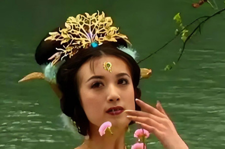 金巧巧自曝30年前就做过医美
