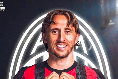 年薪400万欧 莫德里奇签约AC米兰