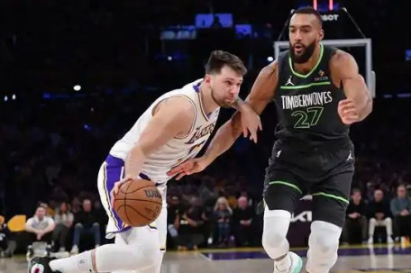 湖人惨败森林狼总分0-1