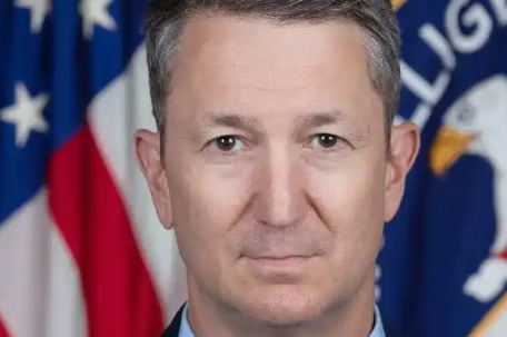 文科生出身的他将成美军“一把手”