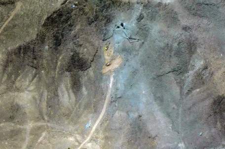 伊朗福尔道核设施附近现施工迹象 