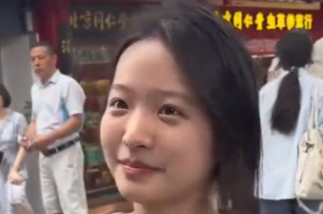 高考女生酷似林依晨走红