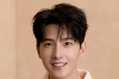 杨洋祝福高考生们一切顺利
