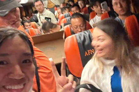 伊朗华人：看到五星红旗身子软了 