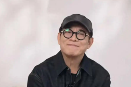 李连杰自曝可能患轻微自闭