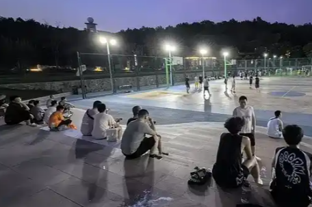 本周日进入一年中最热的三伏天