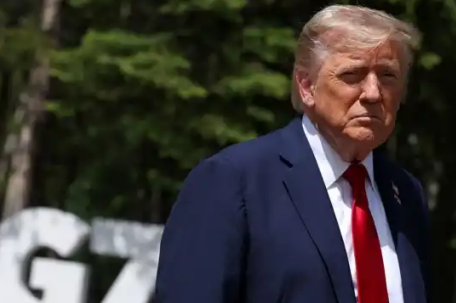 特朗普要求官员在战情室做好准备