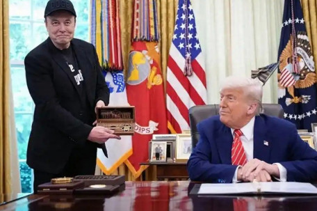 特朗普马斯克再度闹翻互放狠话