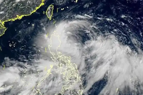 台风路径奇特调头西行 专家解读