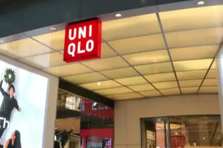 优衣库回应“镜子有滤镜”