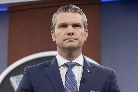 美防长下令暂停向乌克兰运送武器