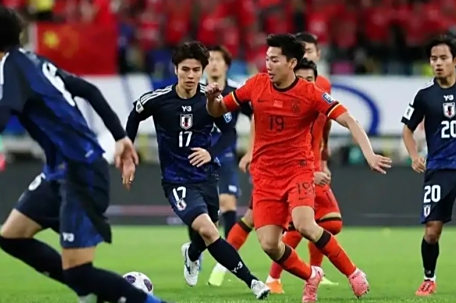 陪看东亚杯:国足vs日本