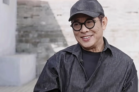 李连杰自曝患甲亢