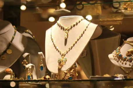 中国厂家向美网友揭秘奢侈品成本价