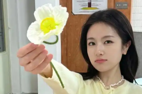 李兰迪刮彩票以为中了7万 