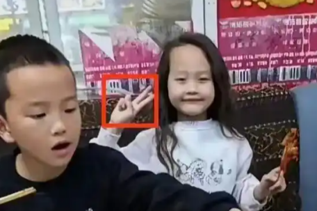 男子毒杀1儿1女 案发前妻子曾报警