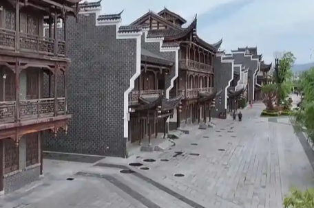 耗资24亿古城开业四年亏了10亿多 