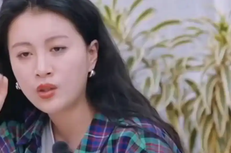 李嘉格结婚五年没有和老公一起过年