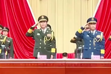 国防科大毕业典礼这一幕太燃了