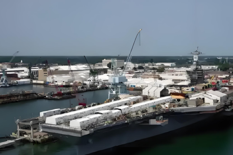 美国航母数量将降至10艘