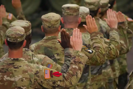 硅谷大佬级高管集体“参军”