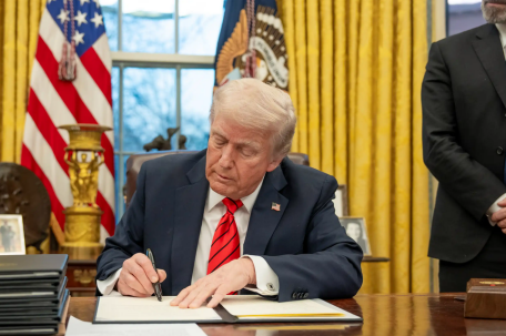 特朗普转发“奥巴马被捕”AI视频