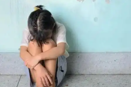 网友曝杭州一8岁女孩遭长期霸凌