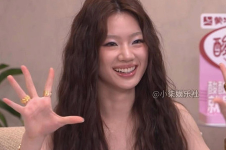 网友说单依纯的哨音像旱地拔葱 