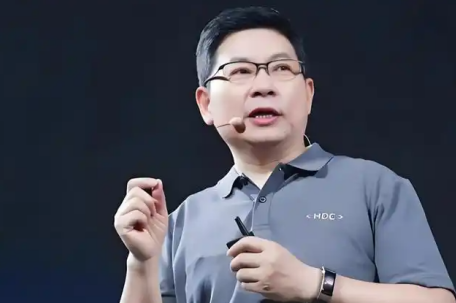 余承东：按华为标准有的车厂发不了货