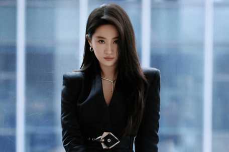 和刘亦菲对视被美到了