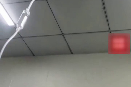 爸爸1天3包烟16岁女儿确诊肺癌