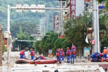 洪灾之下 每一个“你”都有人牵挂