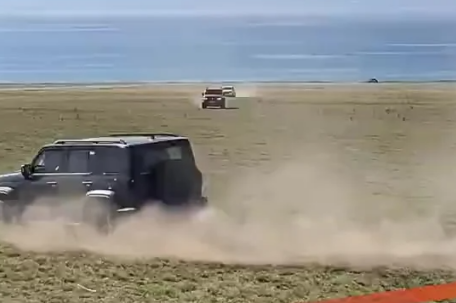 景区称将向漂移SUV索赔最高20万