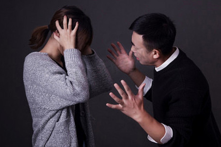 重庆一女子因婚姻矛盾跳楼？假