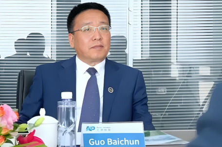 上市公司董事长被刑拘 当过副市长