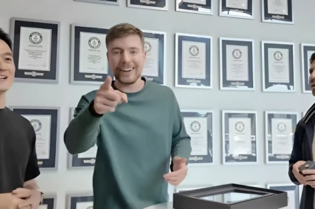 “全球第一网红”也想来中国