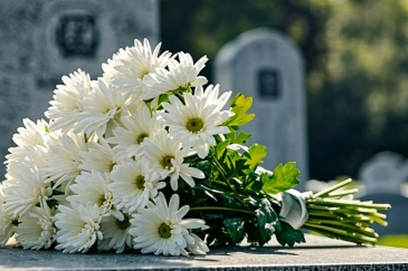 殡仪馆3500招太平间门卫:24小时在岗