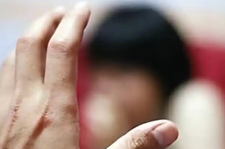 六旬摩的司机性侵14岁女生被判刑