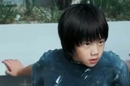 黄磊孙莉八岁儿子罕见露面