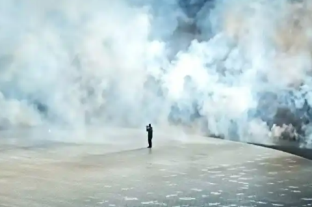 侃爷演唱会被吐槽像去米其林吃白粥