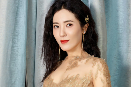 曾黎：我不是中戏两百年美女