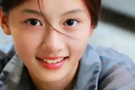 神似张柏芝素人女孩否认签于正