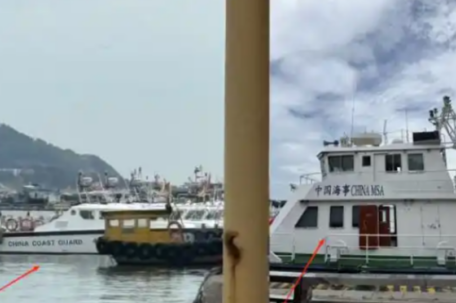 皮划艇被浪打翻男子海上漂流7小时